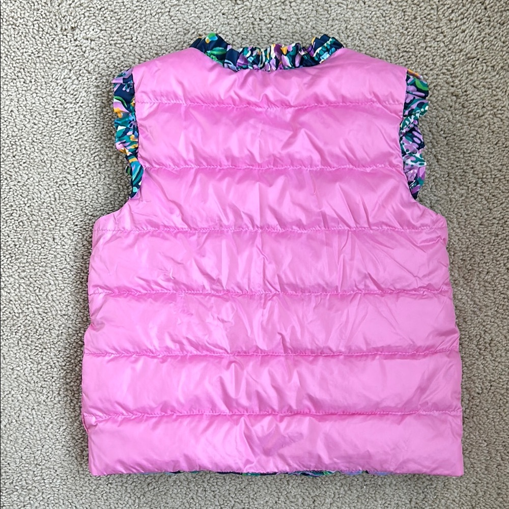 Lilly Pulitzer girls’ reversible pink/floral puffer vest, S 4/5 - Picture 4 of 5
